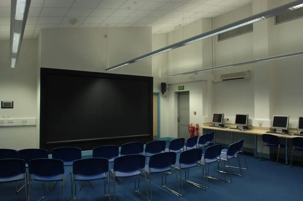 Avonbourne School, Bournemouth, Dorset — photograph 4 of 7