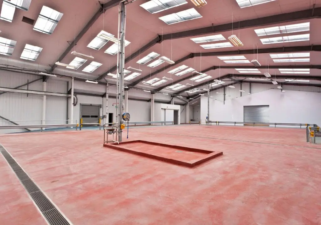 Hall & Woodhouse Blandford Brewery, Blandford Forum, Dorset — photograph 2 of 6