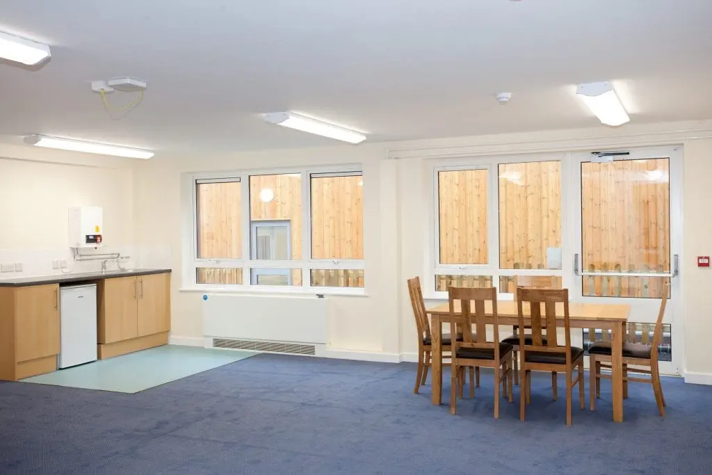 Heathlands School, Bournemouth, Dorset — photograph 10 of 16
