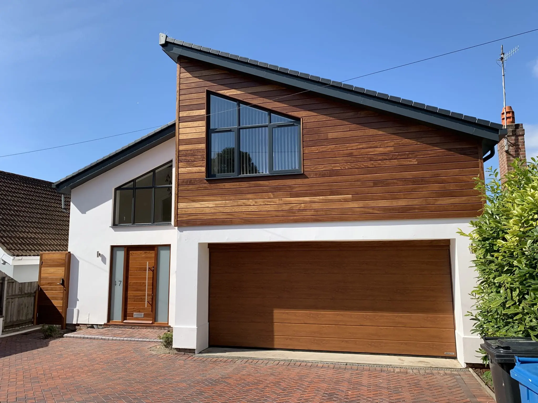 Private House, Poole, Dorset — photograph 1 of 14